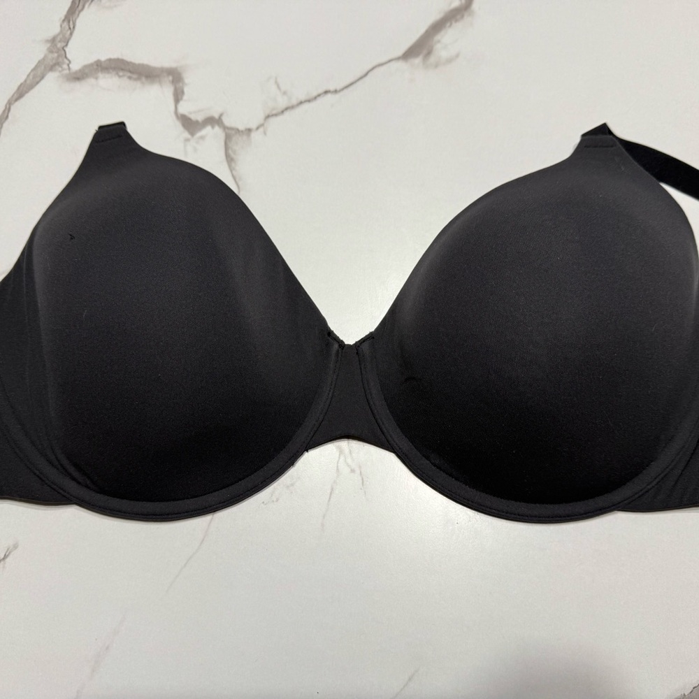SKIMS Black Contour T-Shirt Bra